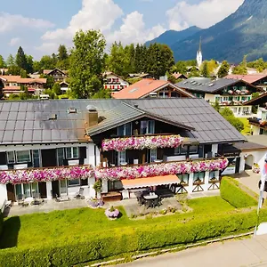 https://immenhof.com-bavaria.com
